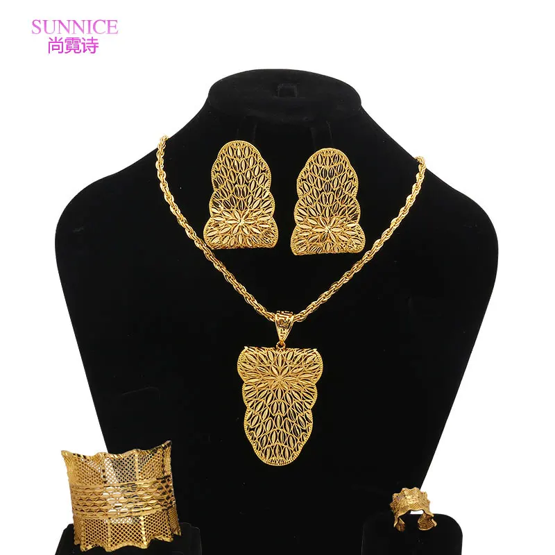 

Fashion 18k Gold Plated Dubai Jewelry Sets For Women Popular Necklace Earrings Set Bracelet Ring ensembles de bijoux italien