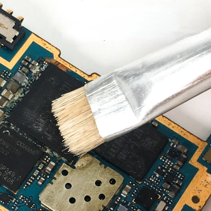 пайка печатных плат. промывка платы. чистка системного блока от пыли. залитая материнская плата. чистка плат.