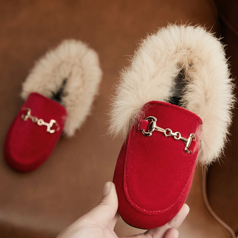 Детская меховая обувь детская бархатная теплая на плоской подошве для маленьких