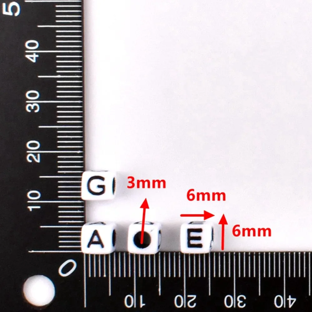 Женские квадратные белые и черные бусины с буквами для изготовления ювелирных