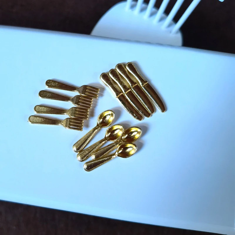 

1Set Dollhouse mini tableware accessories knife fork spoon tableware ornaments