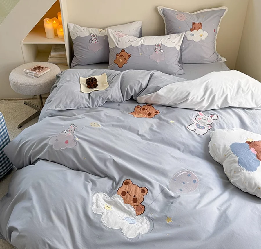 Милый комплект постельного белья с вышивкой медведя и кролика сине-зеленый