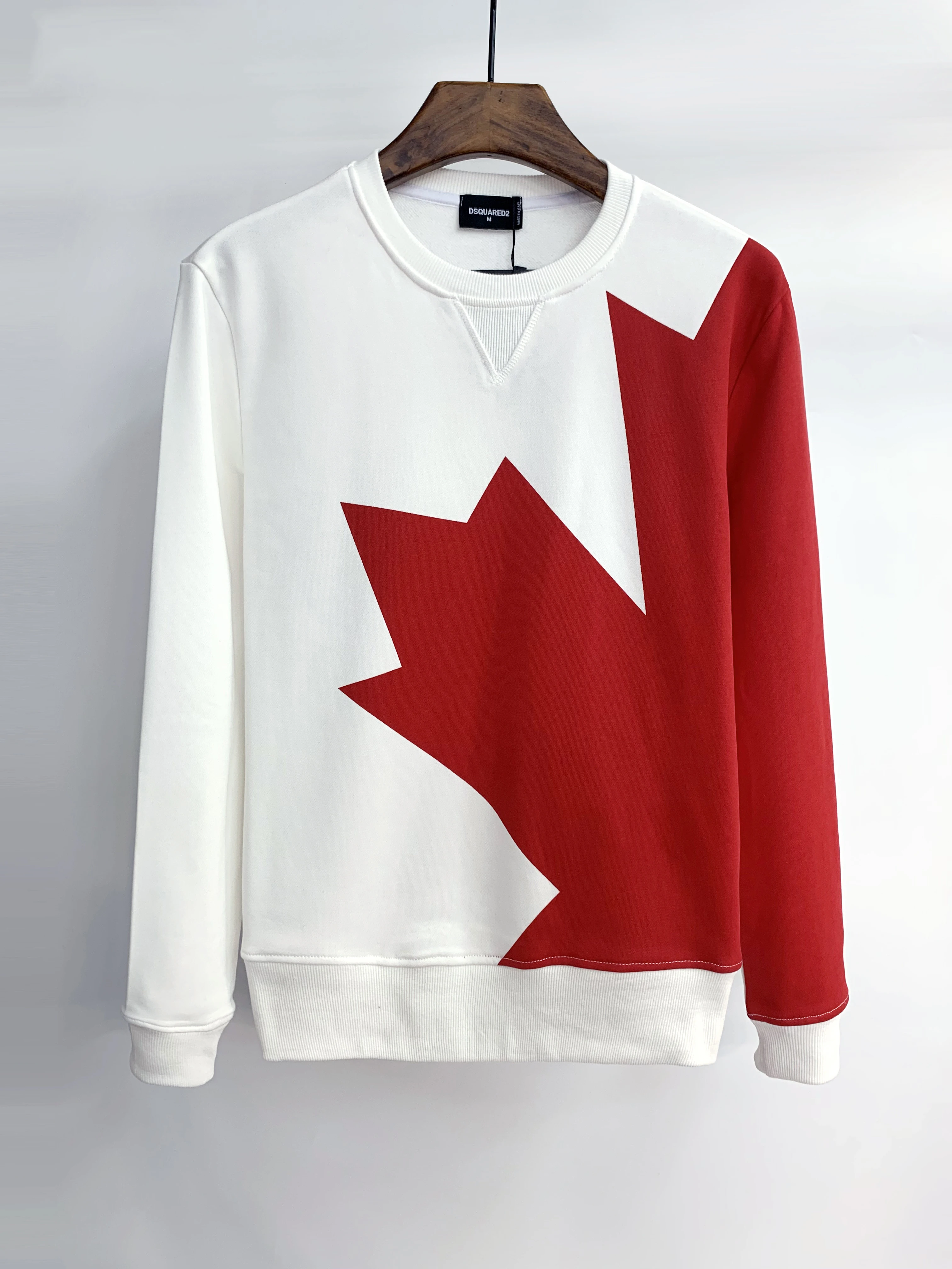 

The New D2 Classic Typeface Print Casual Fashion Pullover DSQUARED2 Lovers Man/girlfriend Ds427 Sports Men