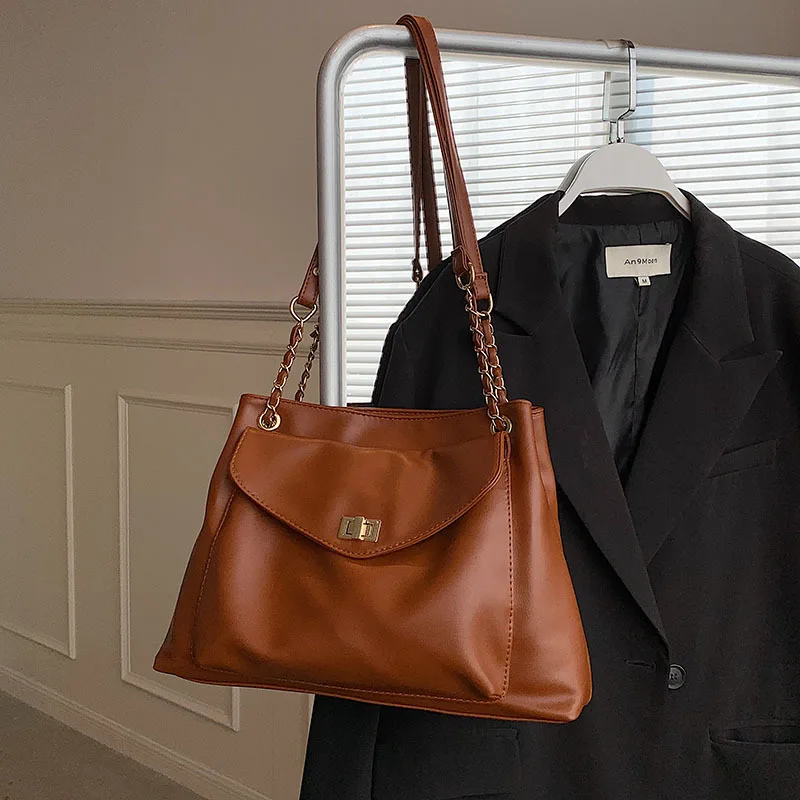 Зимняя новая женская сумка на плечо с большой цепочкой из мягкой кожи роскошные