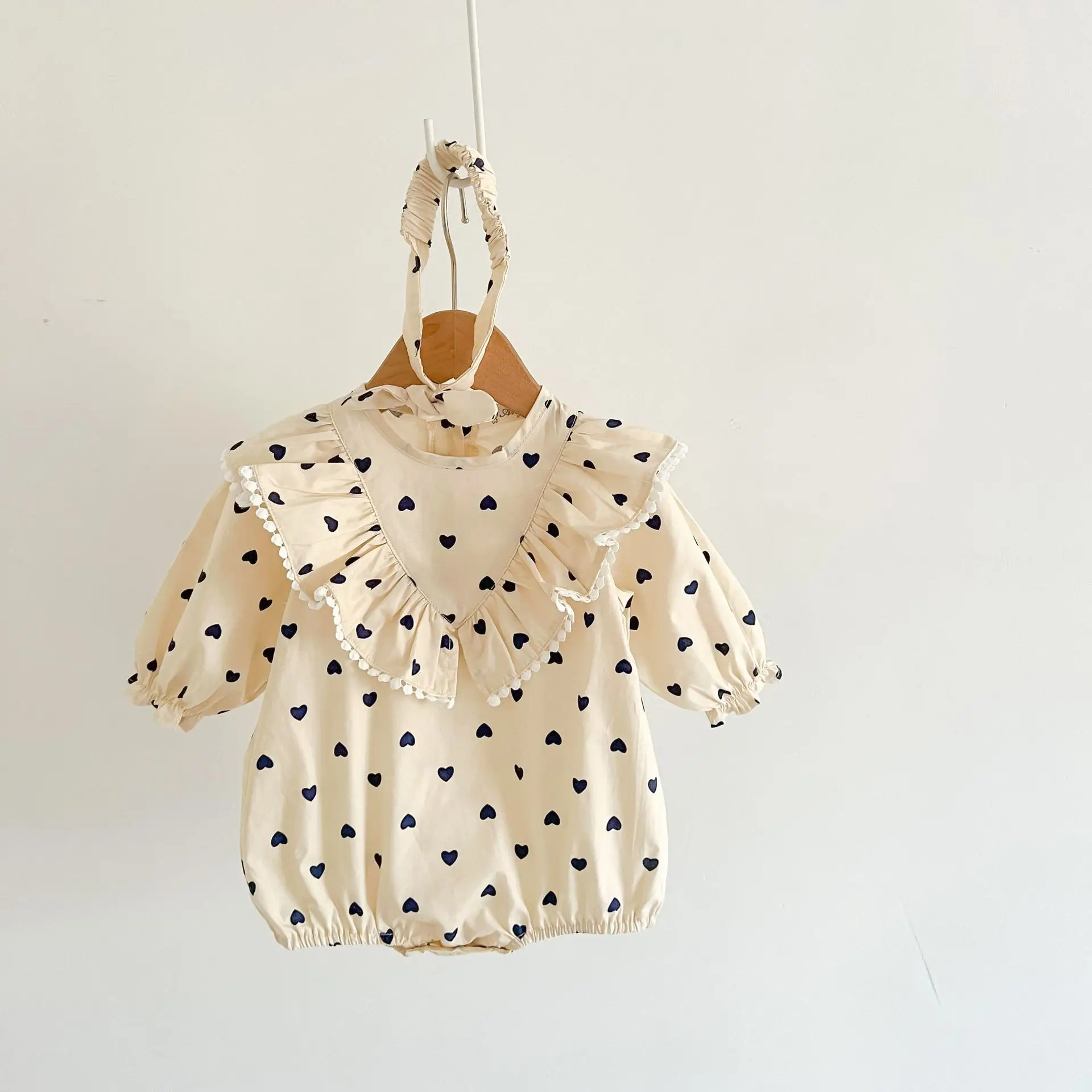

2022 Autumn New Baby Girl Heart Print Bodysuit Cotton Long Sleeve Toddler Infant Jumpsuit Fashion Baby Girl Clothes