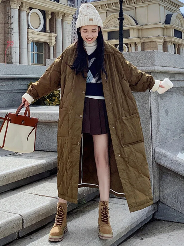 

LANMREM зимнее двустороннее дизайнерское пуховое пальто для женщин с отворотом и карманами контрастного цвета с рукавами однобортное пальто Новинка 2023 года 2AA3741