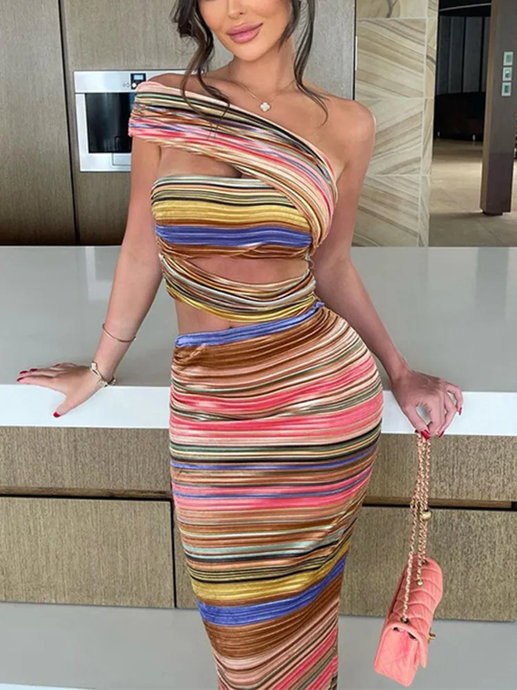 

UKCNSEP Oblique Shoulder Striped Backless Maxi Dress For Women Off-shoulder Sleeveless Bodycon Irregular Sexy Long Dress
