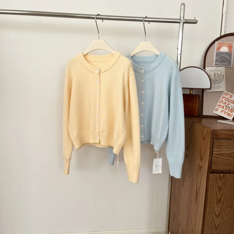 Мягкий и эластичный вязаный топ с длинными рукавами в корейском стиле женская