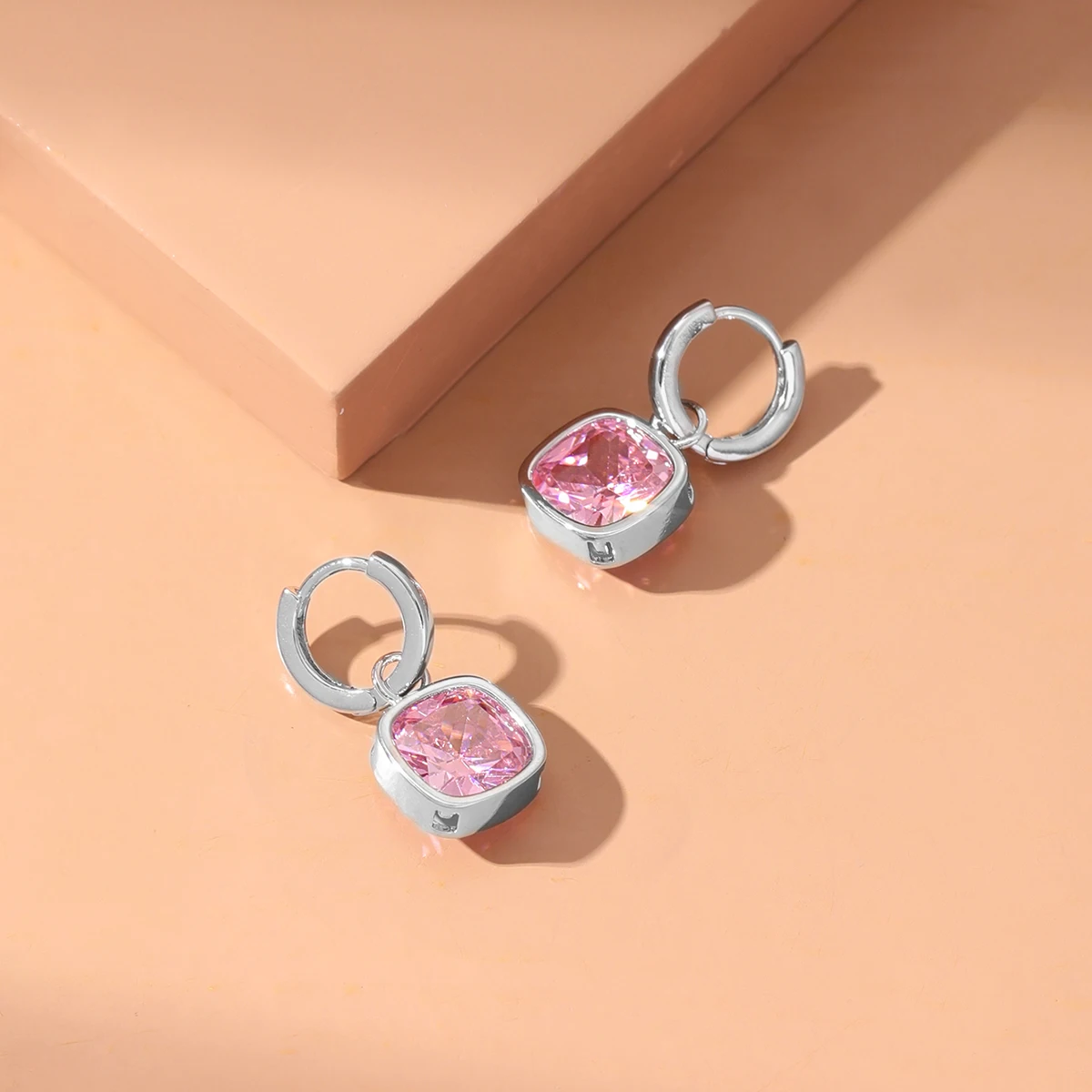 

New Arrival Women Copper Alloy Square Zircon Hoop Earrings Personality Trendy Female Earrings Exquisite Girl Fashion Jewelry