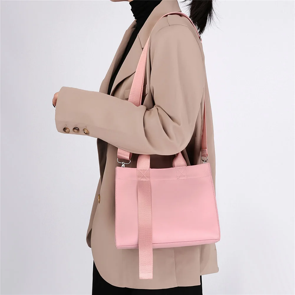 

Casual Commuter Tote Female Solid Color Handbag Big Capacity Messenger Trunk Bag Youth Ladies Simple Versatile Bag