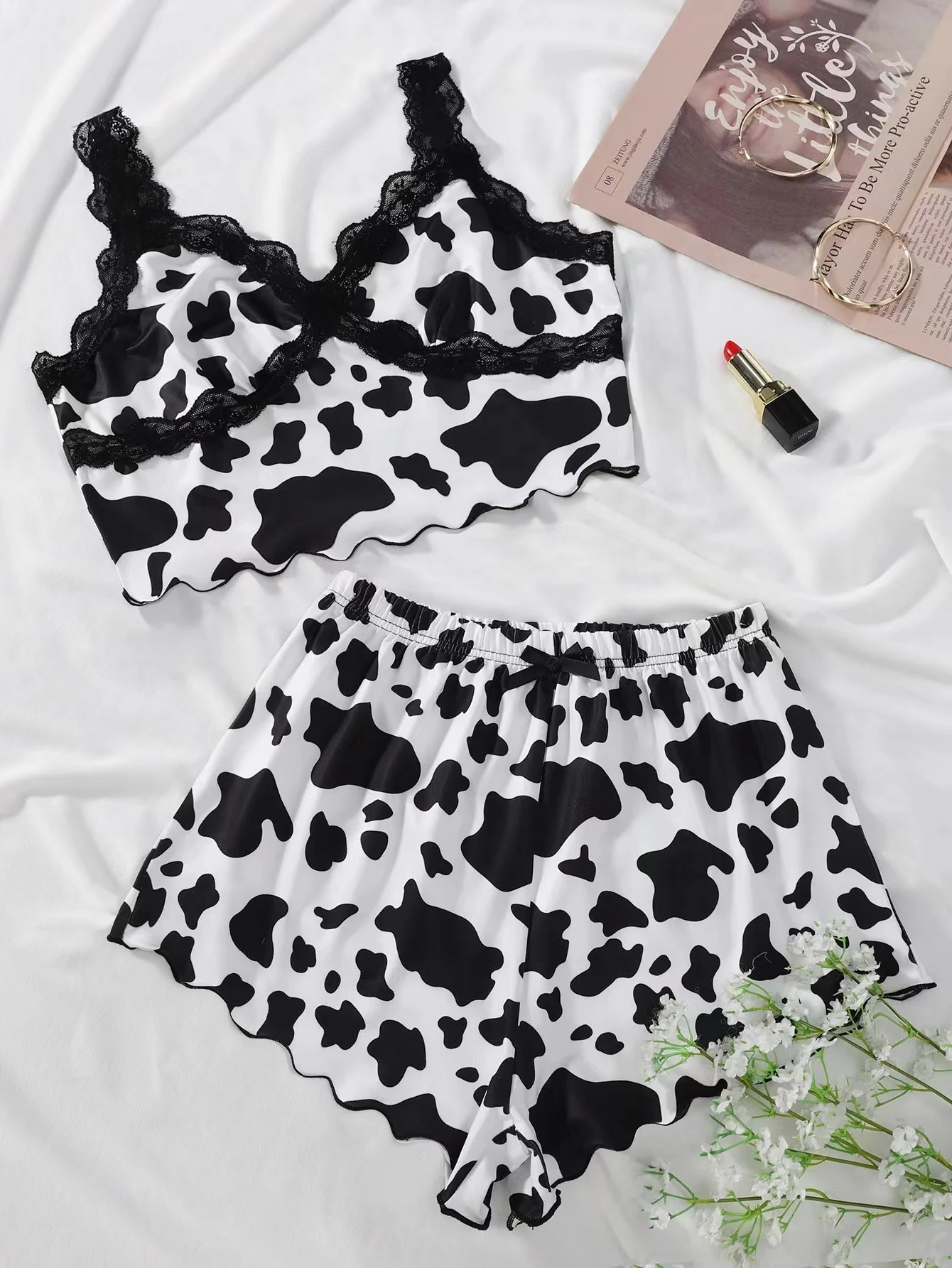

New Style Lady's Summer Cow Pattern Lace Edge Camisole With Shorts Pajama Set Cute Comfort Sexy Home Wear Sleepwear Underwear