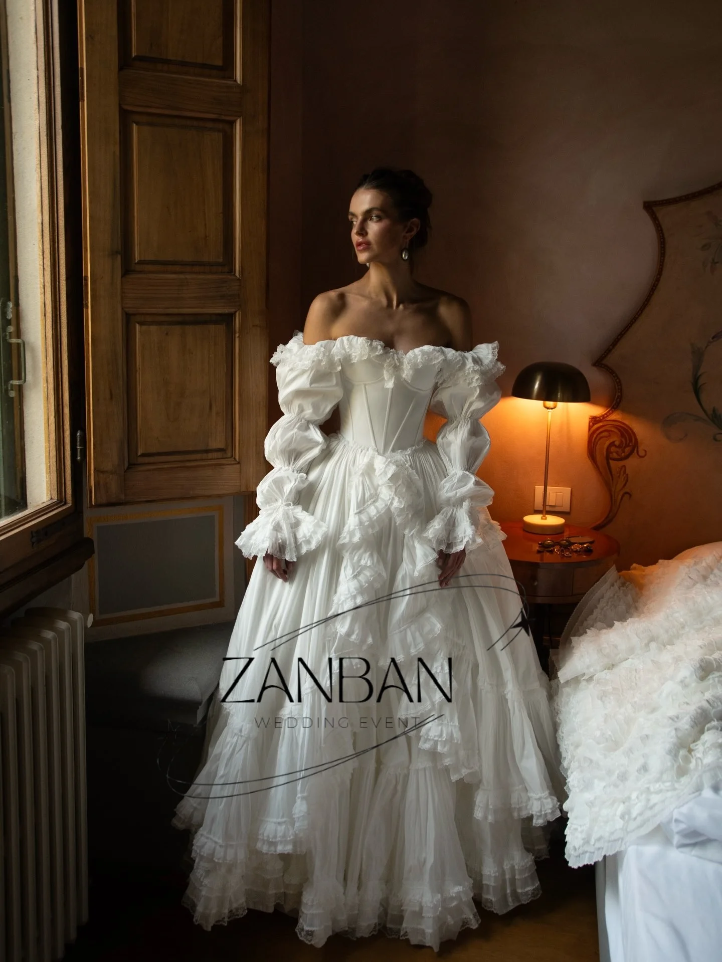 Фото Свадебное платье ZanBan Princess А-силуэта с открытыми плечами, элегантное, с кружевом и длинными рукавами, платье для невесты, индивидуальный пошив, Vestidos De Novia. №1