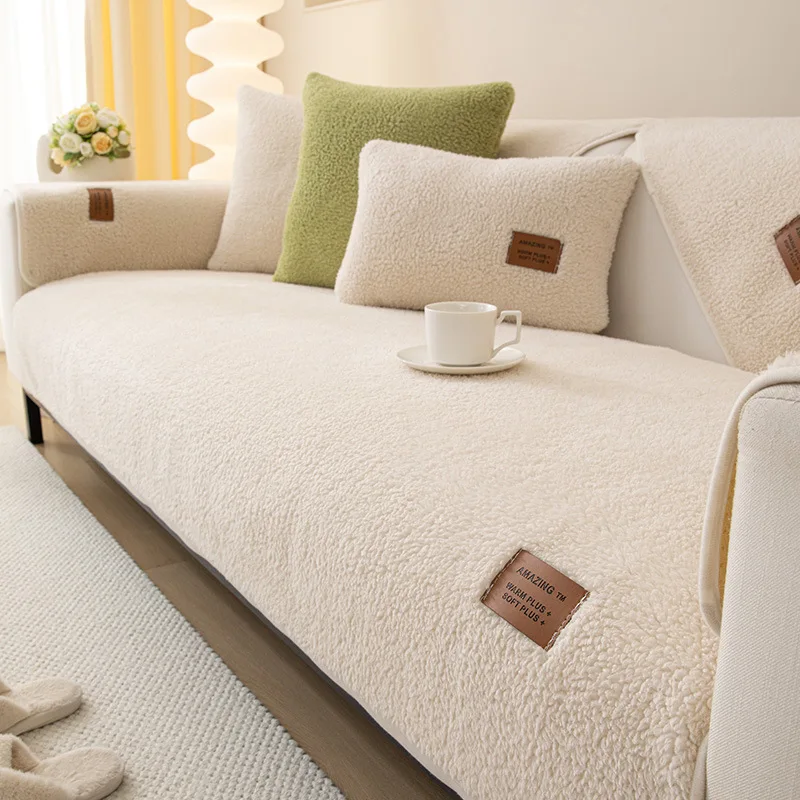 

Шерстяной чехол для дивана