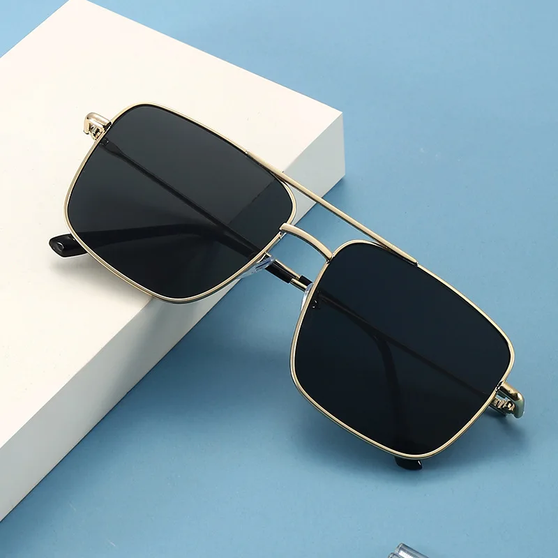 

Fashion Sunglasses Women's Big Face Thin Double-beam Metal Personality Sunglasses