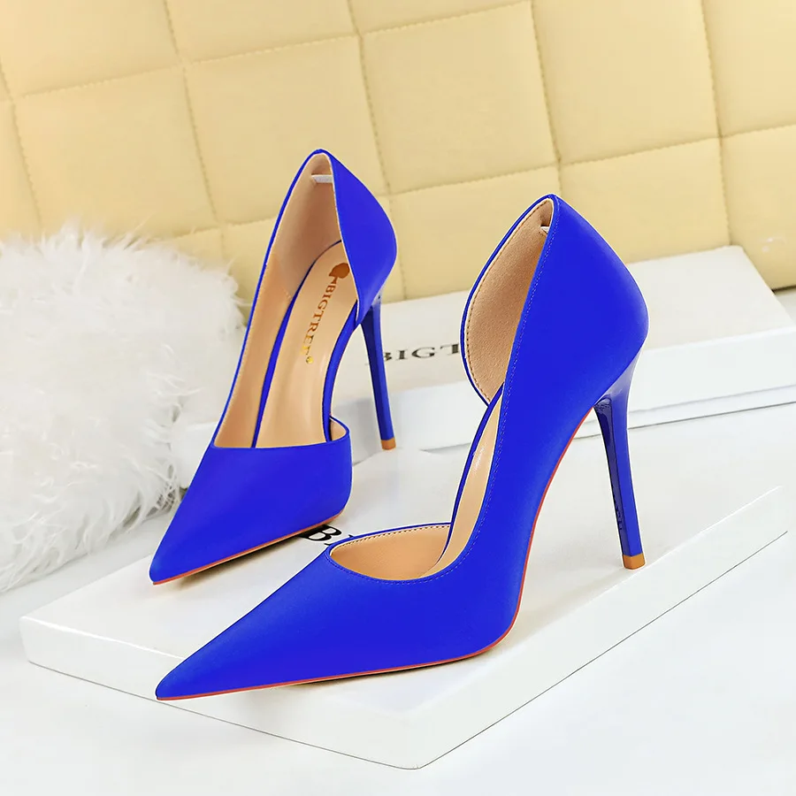 

New Trendy Comfortable and Elegant Women's Shoes Faux Suede Pointed Toe Side Shallow Bridemaids Lady High Heels Night Club