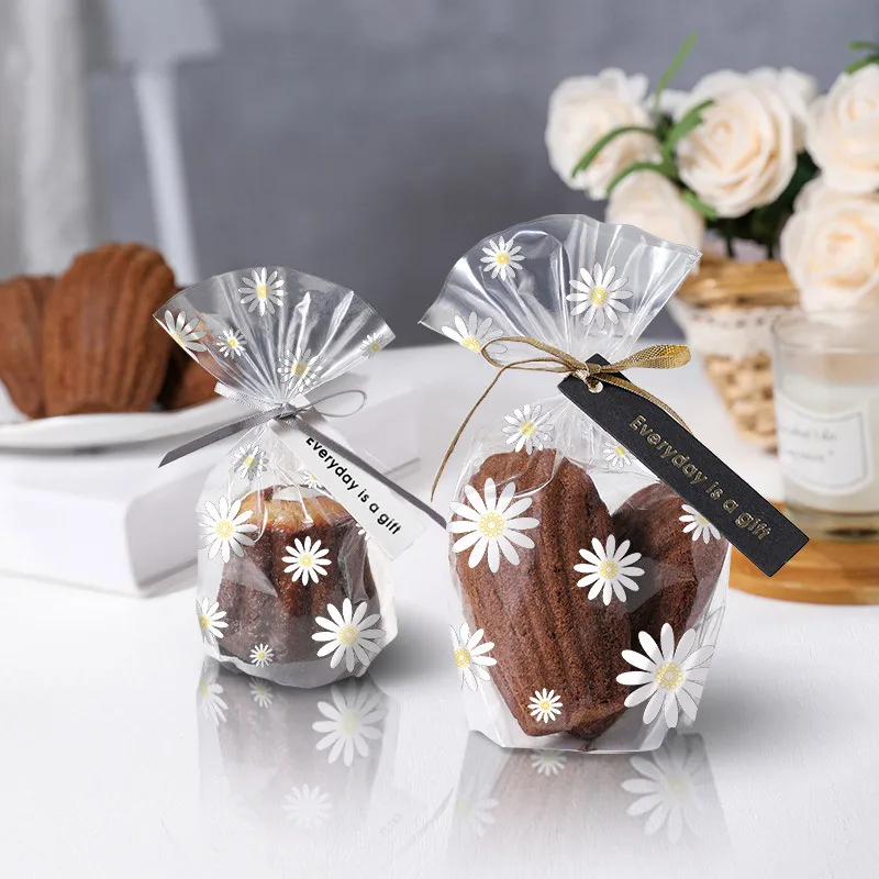 

50/100PCS Daisy Plastic Biscuit Bags Cookies Candy Packaging Transparent Bag for Wedding Birthday Party Baking DIY Wrapping