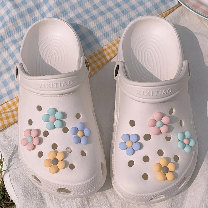 

8Pcs/Set Shoe Charms Removable DIY Cute Flower Shoe Flower Shoe Decoration Accessories Children'sFestival Gifts