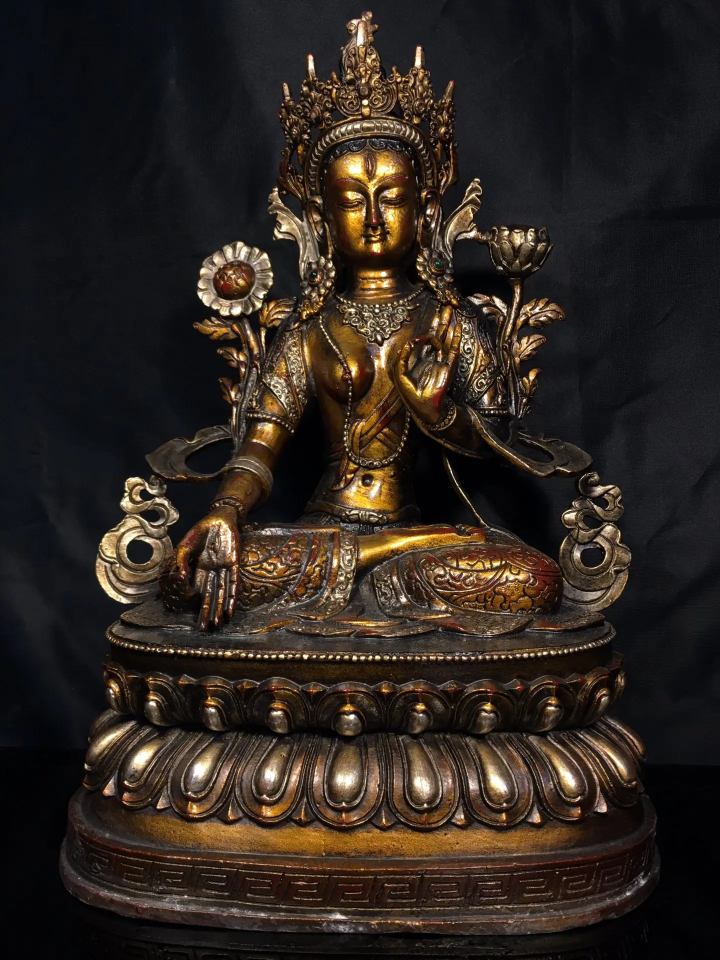 

15"Tibetan Temple Collection Old Bronze Painted Seven-eyed Tara Twenty Tara Buddha Double Lotus Table Worship Hall Town House