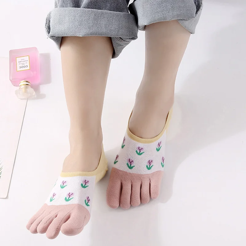 10 Pairs Woman Invisible Toe Socks Summer Cotton Flowers Grid Shallow Mouth No Show 5 Finger Socks Beautiful Harajuku Socks
