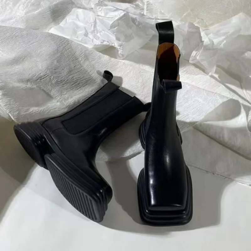 Новые модные женские сапоги теплые короткие с бархатной подкладкой меховые 2022