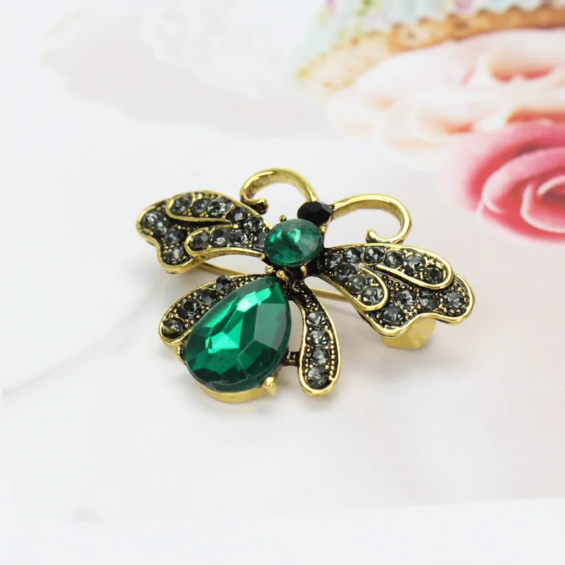 

Little Bee Brooches Imitation Pearls Insect Brooch Women Delicate Crystal Rhinestone Pin For Girl Cute Jewelry Wholesale Gifts