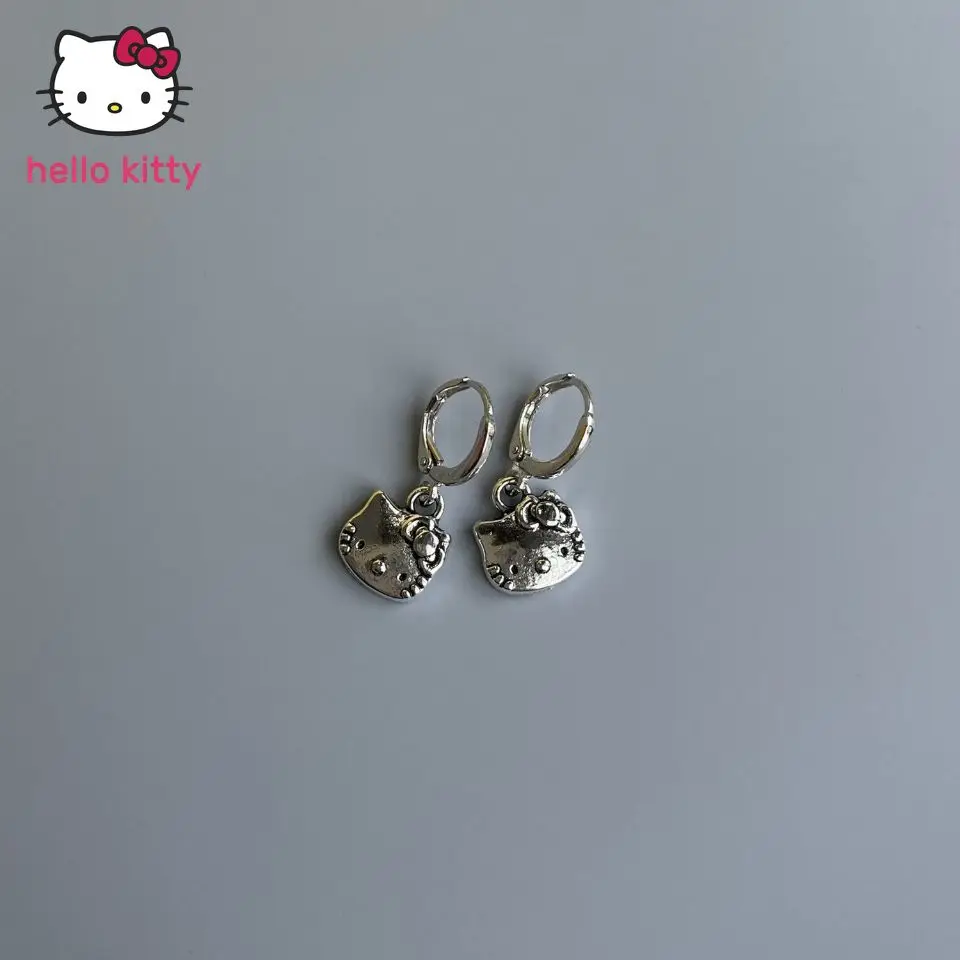 

Серьги из меди и серебра в стиле ретро с изображением Hello Kitty