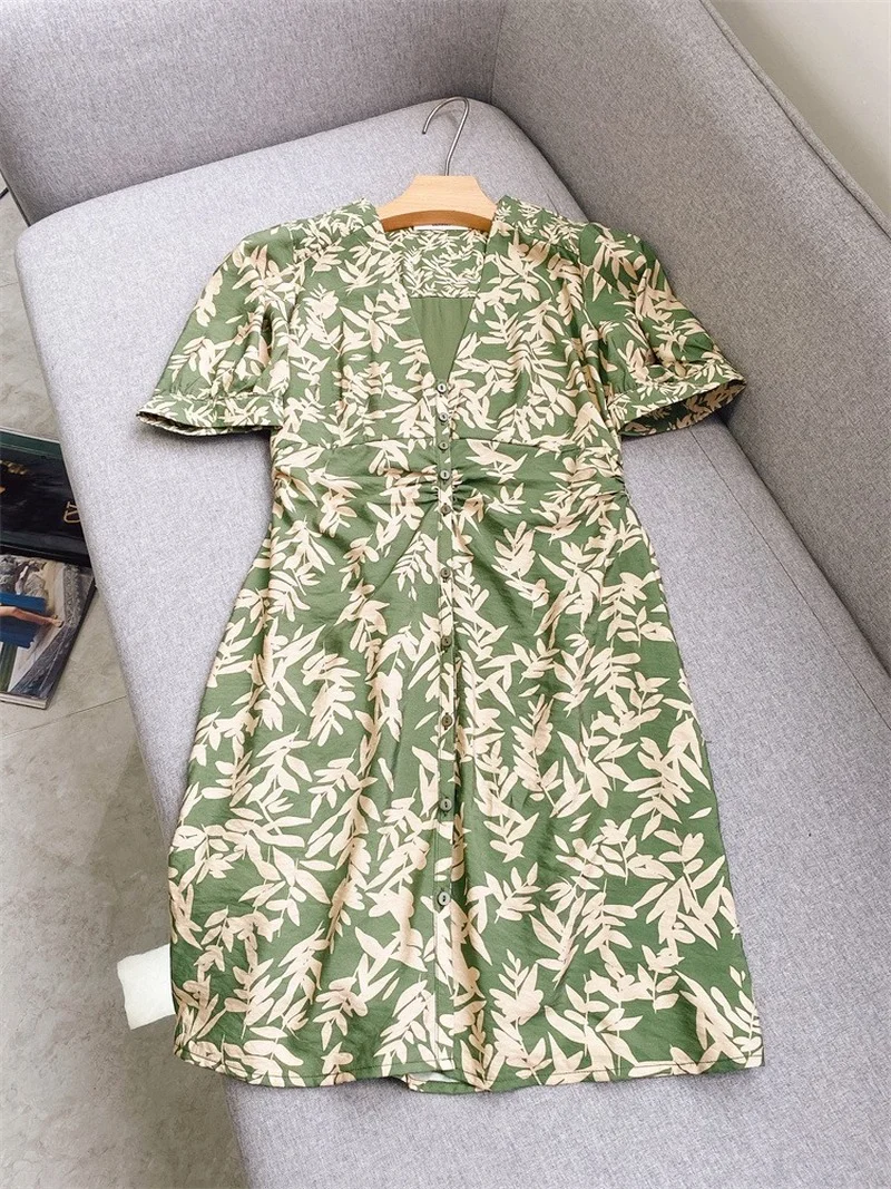 

Green French Floral Holiday Tea Break Dresses for Woman 2022 Summer New Printed Short Skirt V-neck Pleated Waist Slim Dress