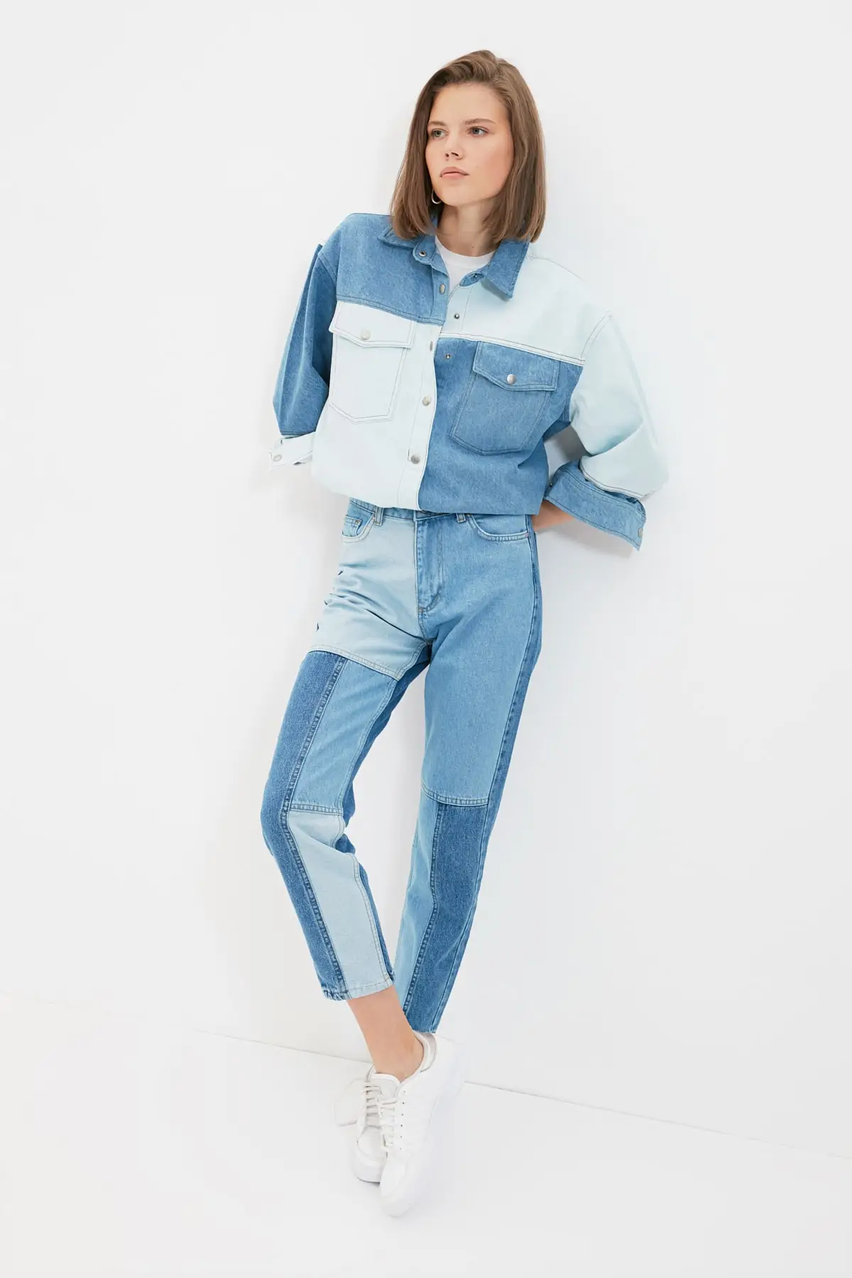 

Trendyol Color Blloklu High Bel Mom Jeans TWOAW22JE0755