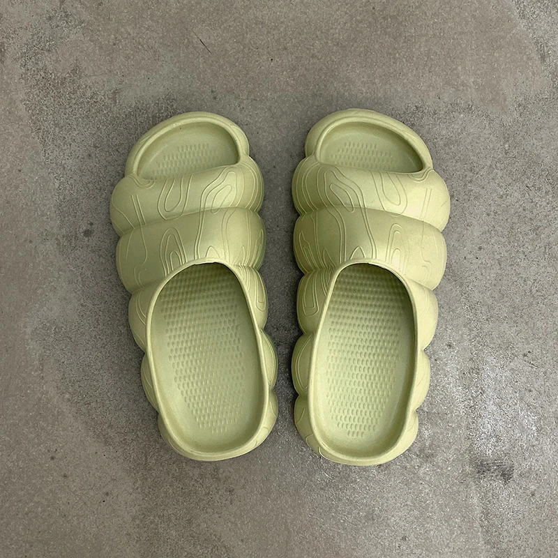 

2022 Summer New Fashion All-match High-quality Indoor Non-slip Slippers Avocado Sandals Soft Bottom Comfortable Beach Shoes