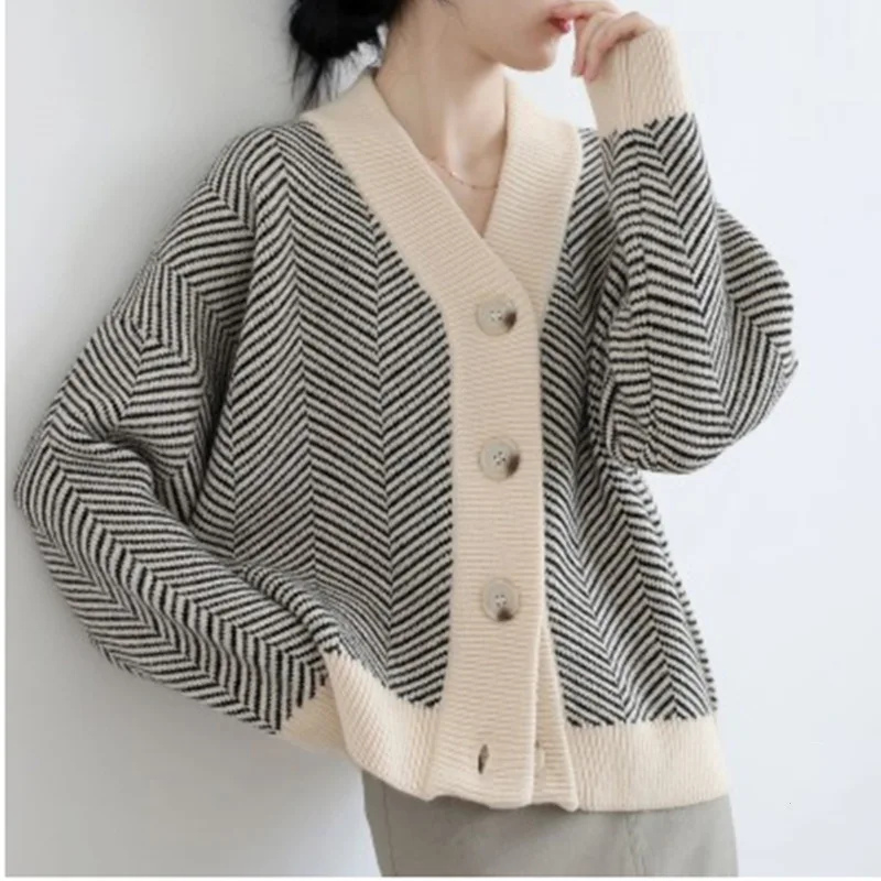 

French Vintage Knitted Cardigan Woman Fall Winter 2023 Korean New Striped Elegant Loose Coat Versatile Outerwear Sweater Jacket