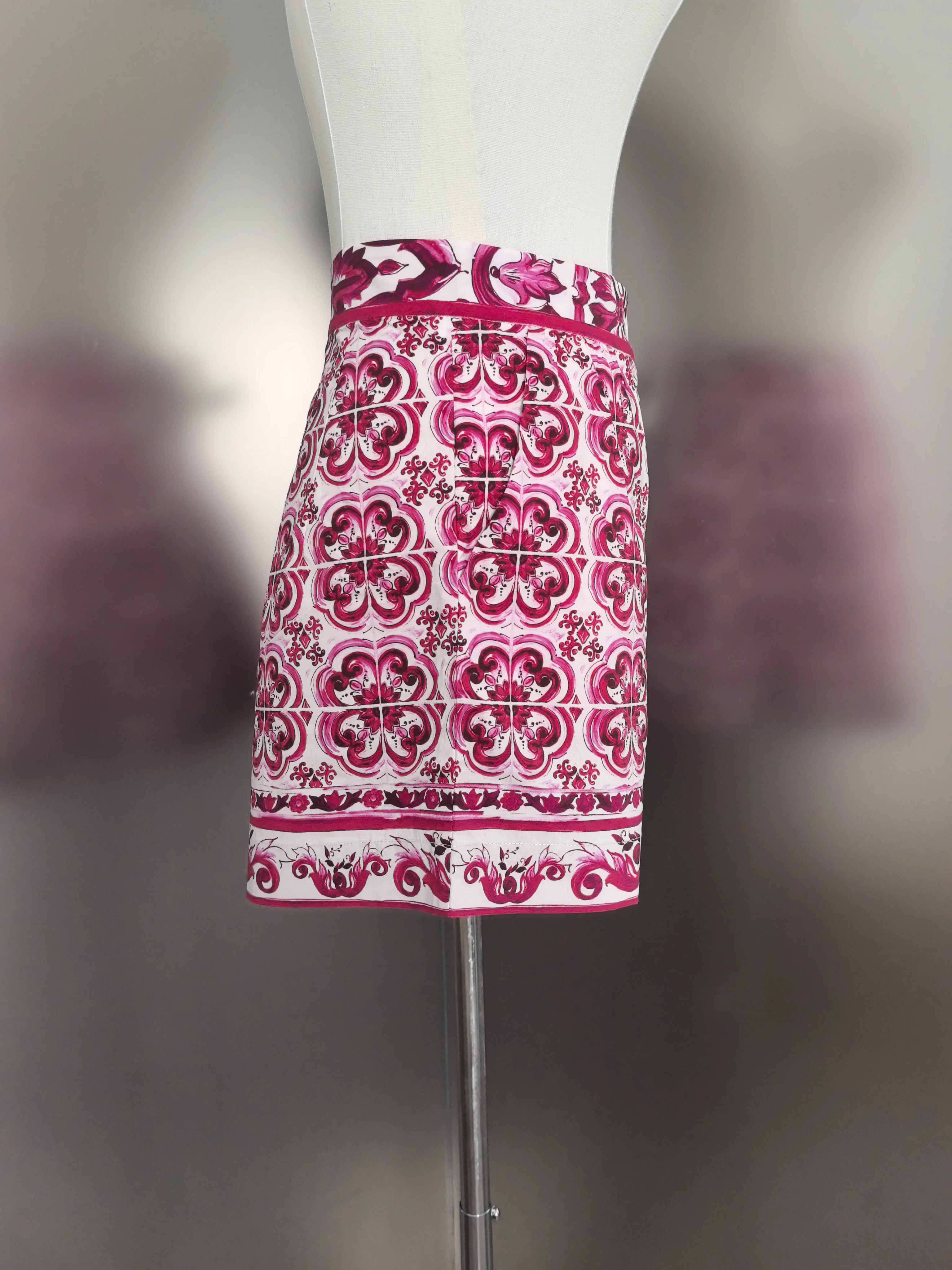 Шорты из 100% хлопка 2024 женские повседневные модные шорты шафранового фарфора в