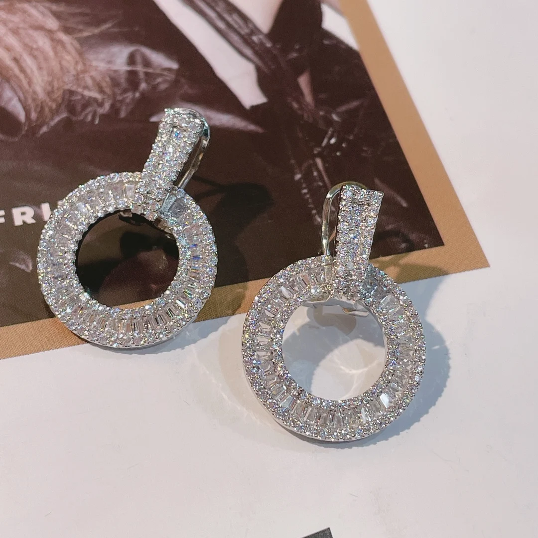 

New Designer Luxury Twist Lines Geometry Cubic Zironium Engagement Dubai Naija Bridal Earrings Jewelry Addiction E10332