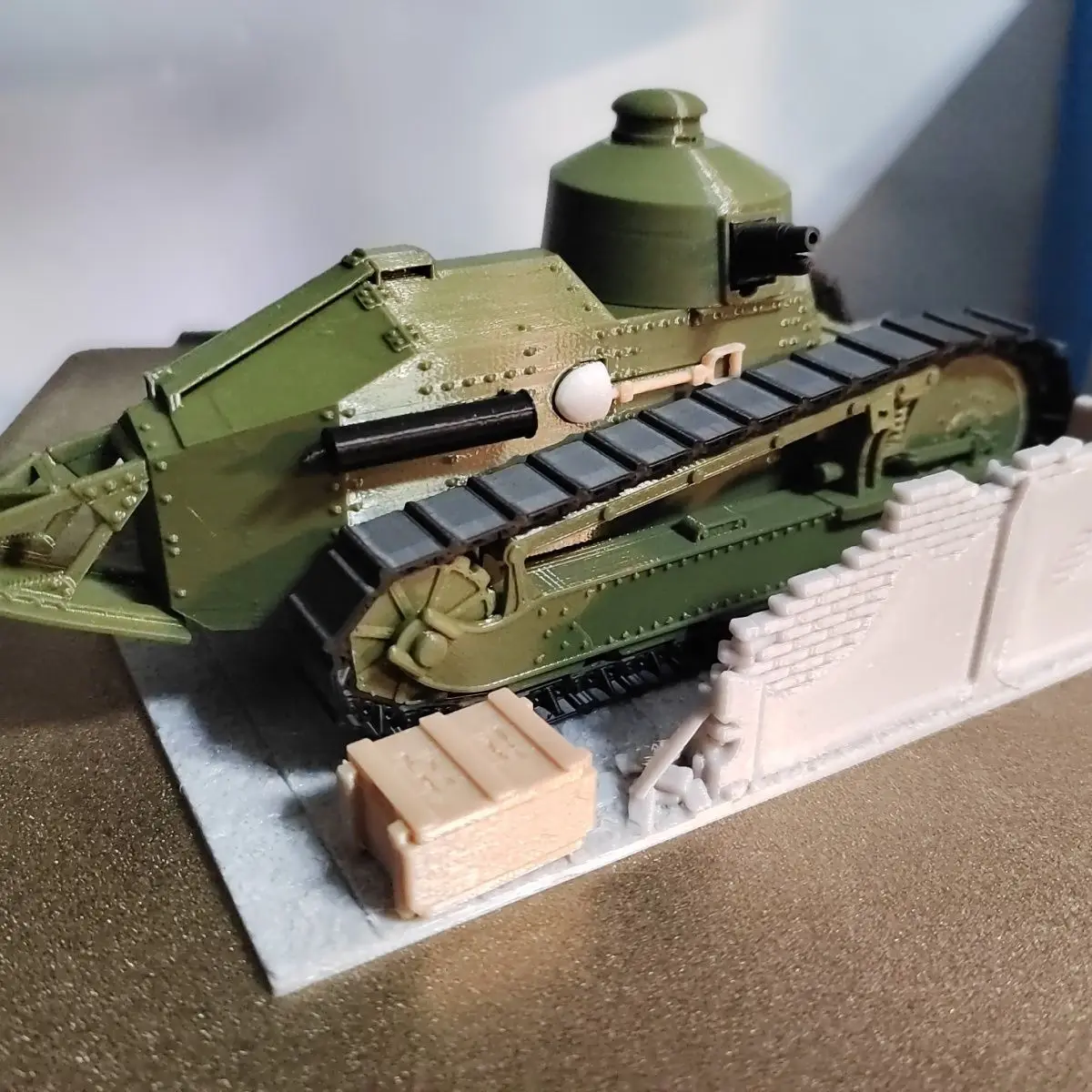 Модель французского танка Renault FT-17 — готовая деталь дисплея в масштабе 1:35, исторический первый современный танк с вращающейся башней (art.: 3920d3e151d8d) - 3920d3e151d8d