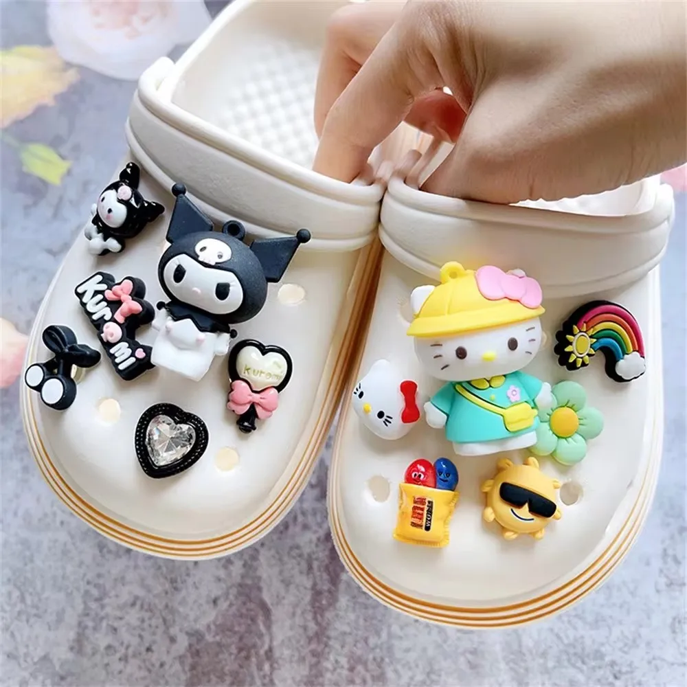 Фото MINISO мультфильм 3D милая кукла Kuromi очаровательные аксессуары для обуви DIY Съемная детская деревянная пряжка №1