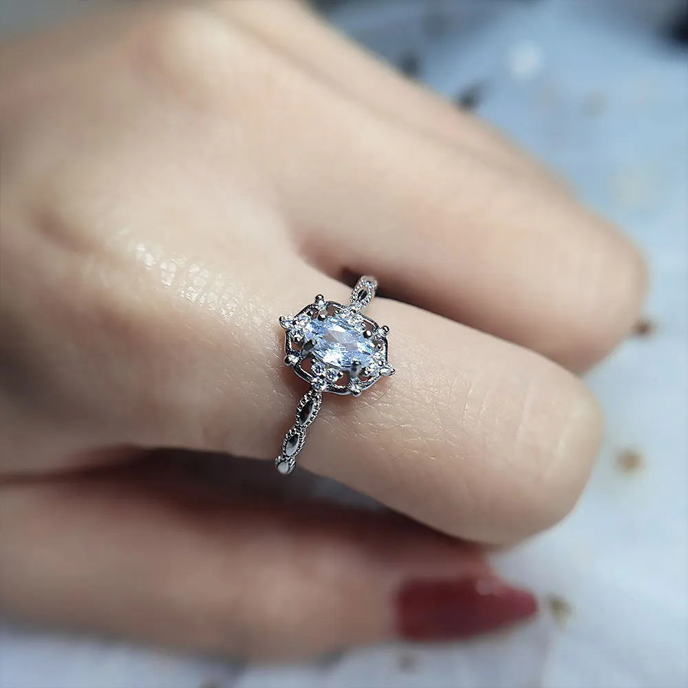 

Oval Diamond Ring 925 Sterling Silver Couple Rings Designer Jewelry Trend Valentine's Day Gifts Engagement Wedding Present 2021