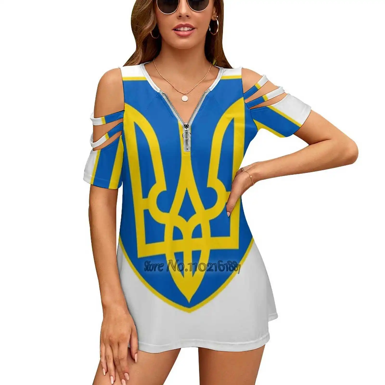 Футболка на одно плечо с гербом Украины и флагом Советской Социалистической