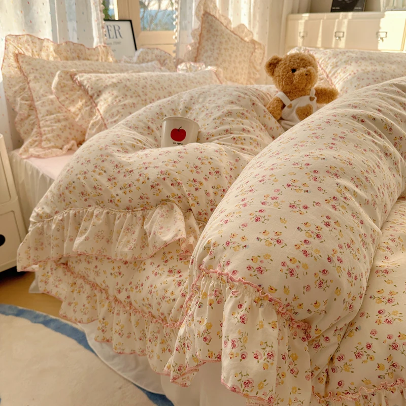 

Комплект постельного белья из полиэстера с цветочным принтом 3pcs