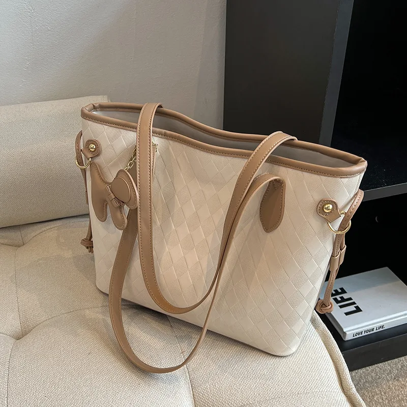 

High-quality and large-capacity bags 2023 new handbags fashion commuter shoulder bags online celebrity explosions Tote bag.