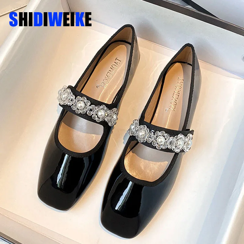 

SDWK Ins/пикантные черные туфли из лакированной кожи на плоской подошве; Женские туфли Mary jane с круглым носком в стиле ретро; Весенняя повседневная обувь на плоской подошве; AD4121
