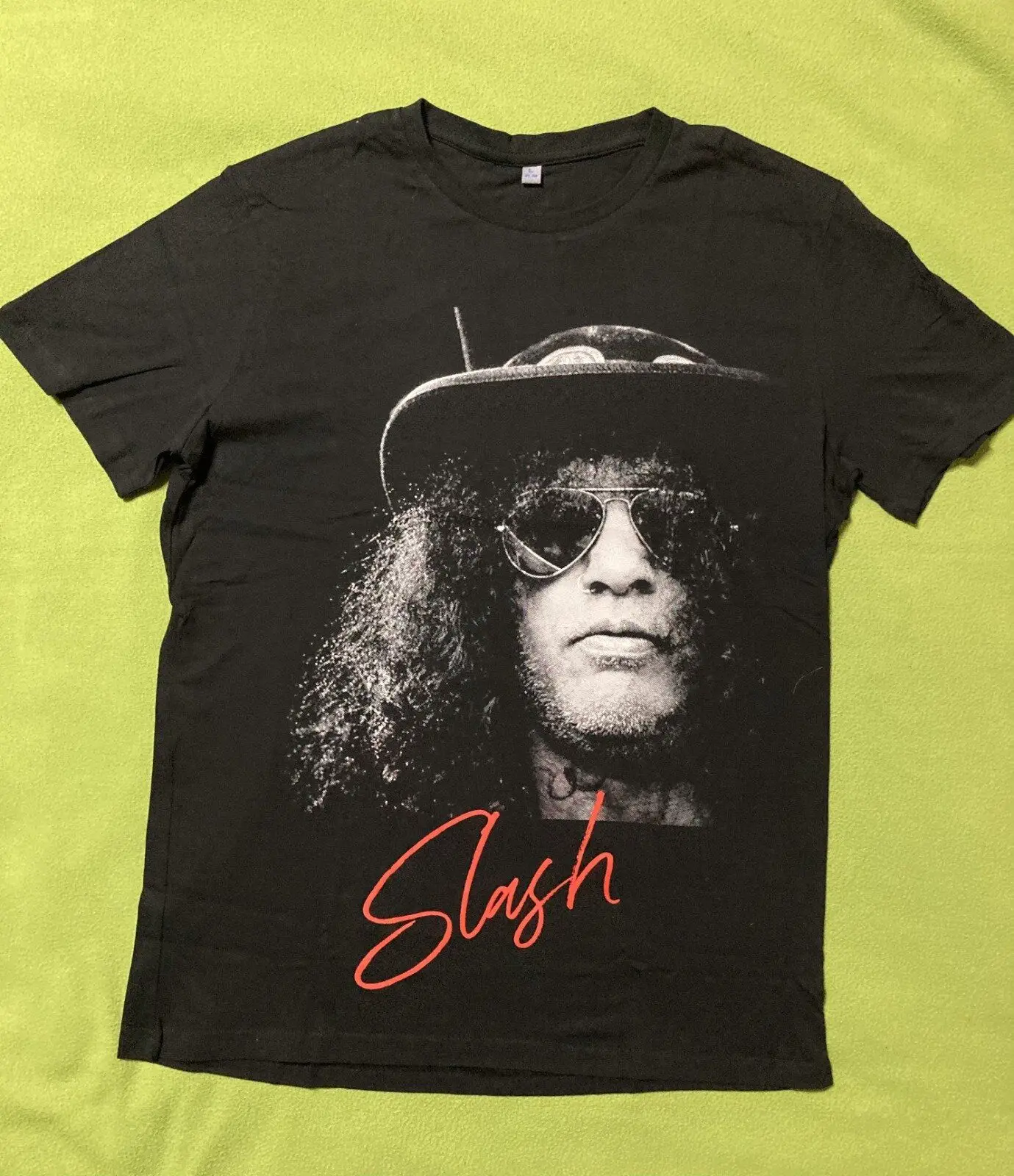 Черная футболка с принтом Slas