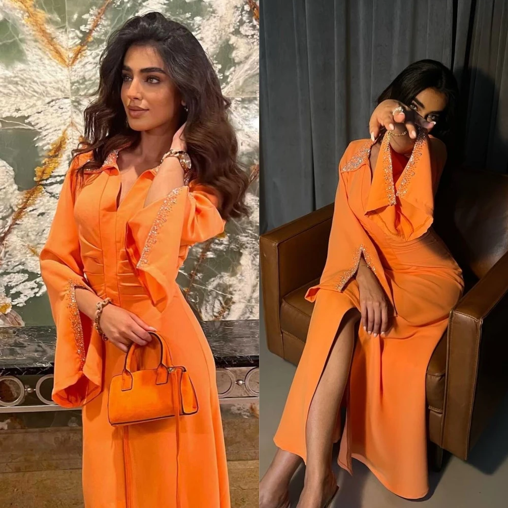 Модные платья для выпускного вечера трапециевидной формы с v-образным вырезом по