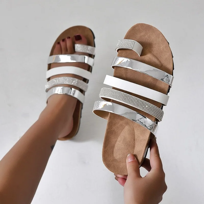 INS New Slippers Women's Fashion Rhinestone Large Size 43 Open Toe Sandals Women's Shoes Soled Beach Shoes Word Sandals