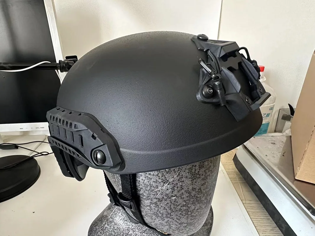 

Black SF Water-Based High Cut Tactical Helmet Suitable