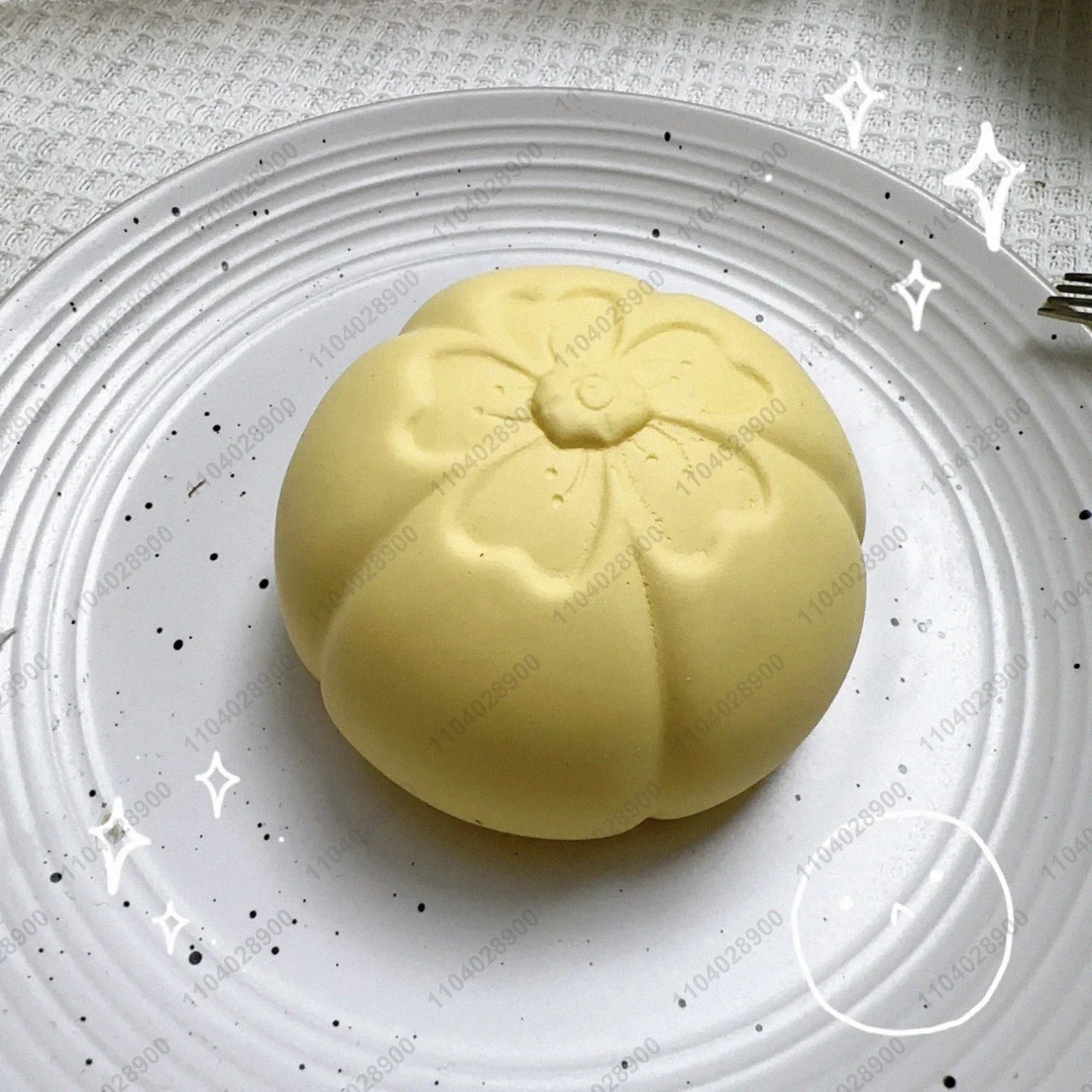 Игрушка-сжималка для торта из травы вагаси медленно восстанавливающая форму