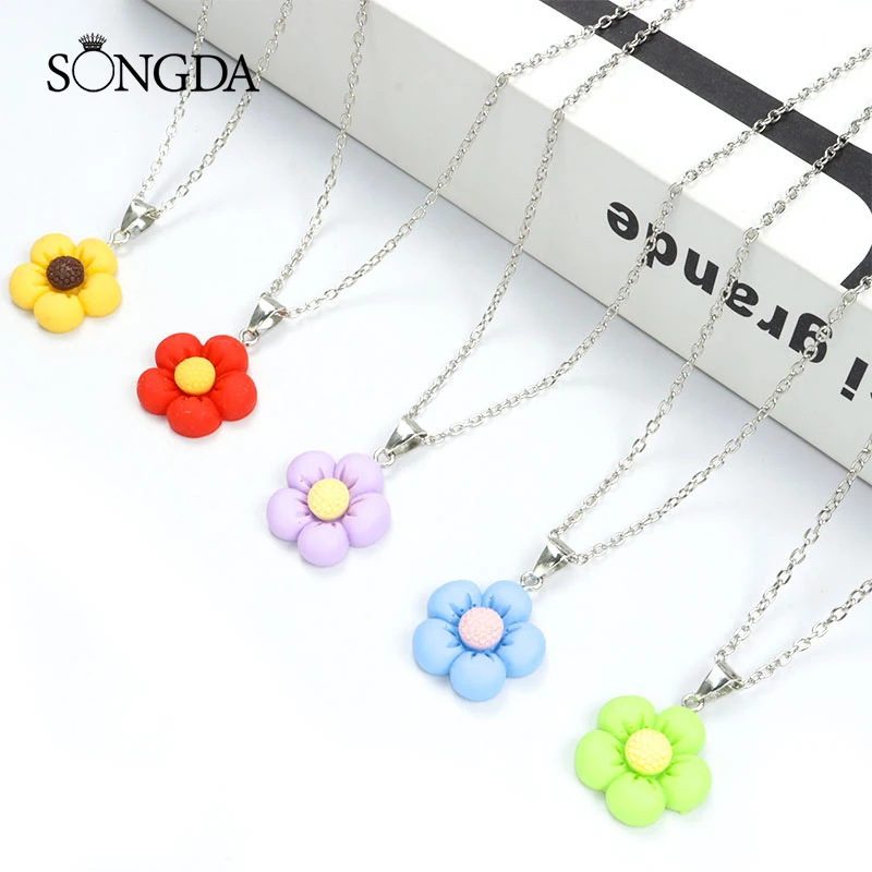 

Fahsion Stereo Sunflower Resin Pendant Necklace Cute Flower Colourful Cartoon Necklace Trend DIY Jewelry Women Accessories Gifts