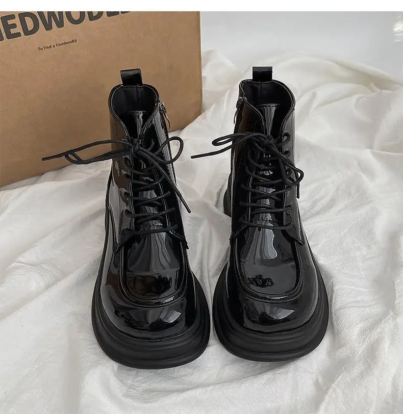 

Женские резиновые ботинки на шнуровке, с круглым носком, на платформе