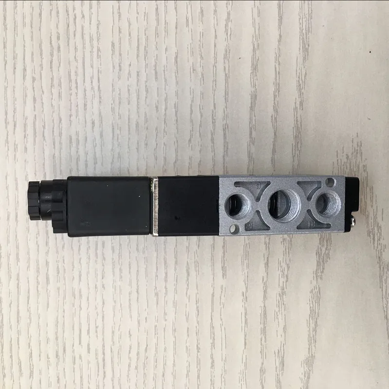 Новый оригинал MVSC-220-4E1 220-4E1/220В/24В