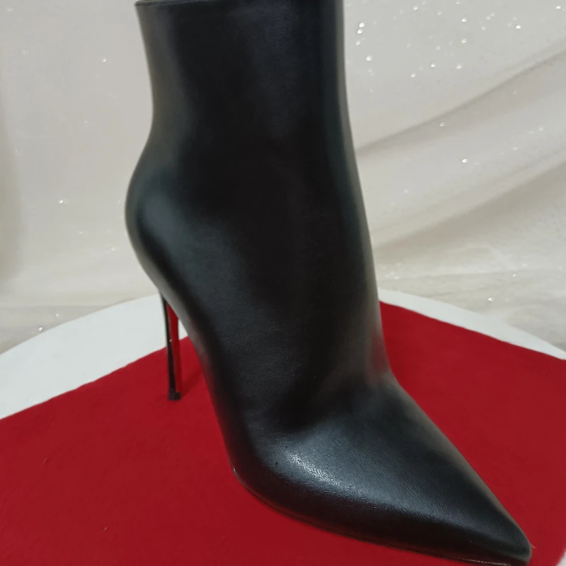 Autumn and Winter 2023 New Women's Shoes Pointed High Heel Short Boots Women's Slim Heel Nude Boots Versatile Short Boots Women