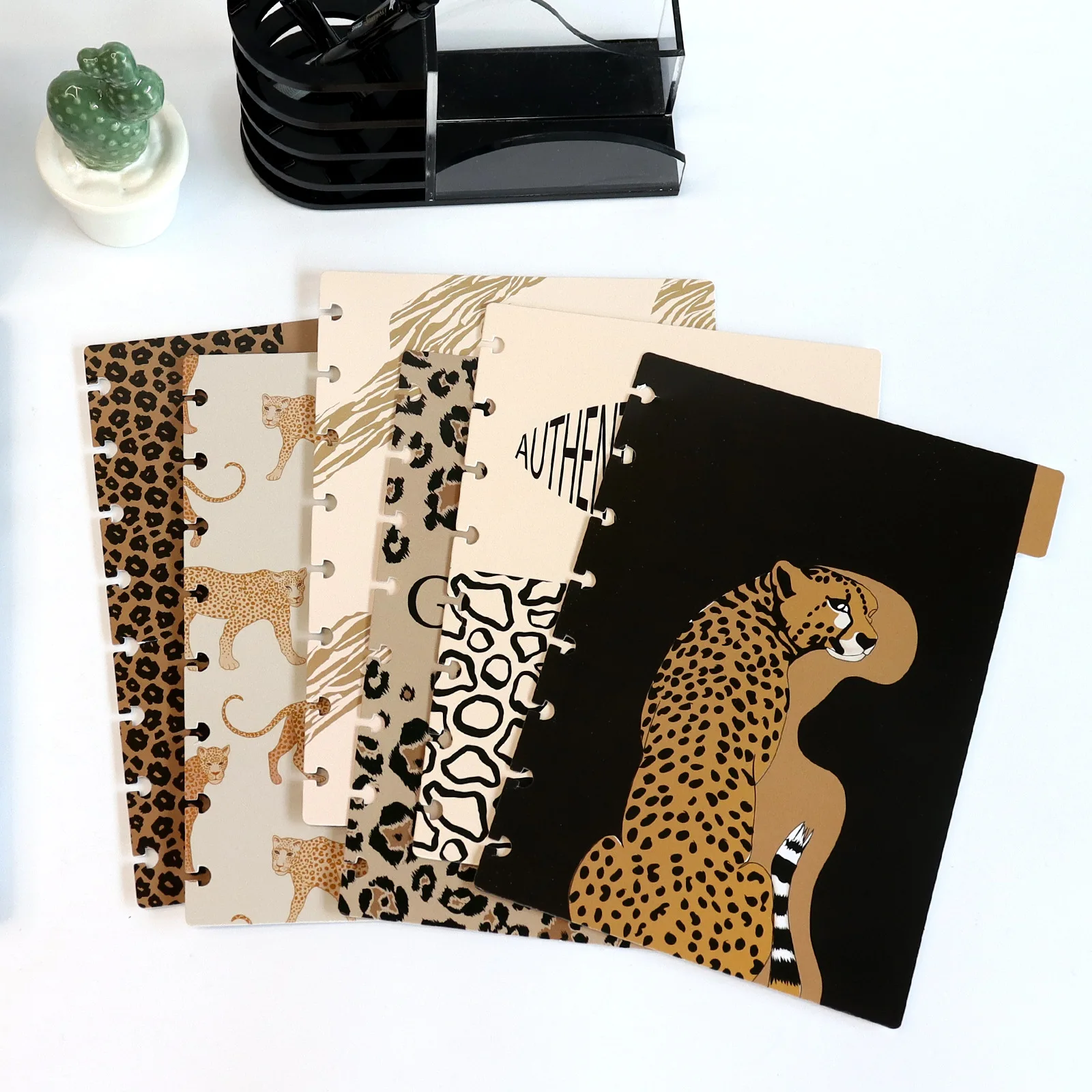 

Cute Leopard A5 Loose Leaf Notebook Spiral Bindr Index Separator Page 6pcs Dividers Diary Journal Refill Paper School Stationery