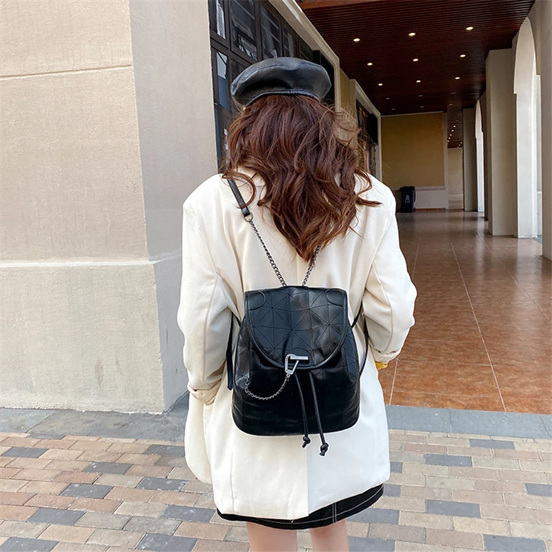 Backpack Girl 2022 New Fashion Drawstring Backpack Large-capacity Casual College Student Schoolbag Lingge Travel Bag Trend